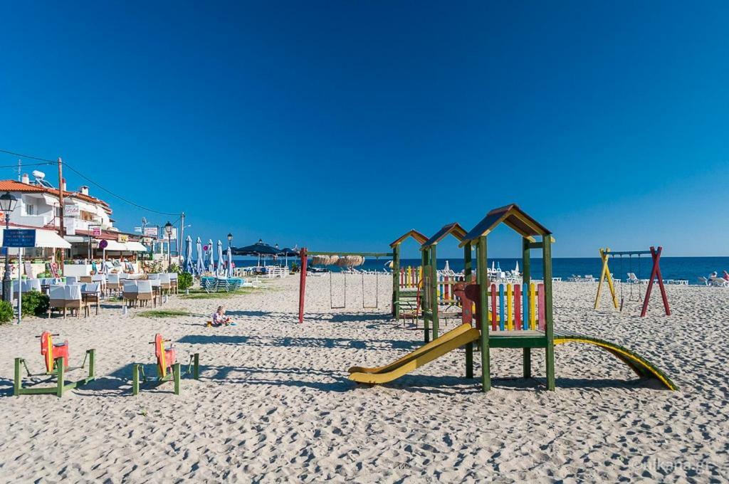 Comfortable Apartment Near The Central Beach Nea Skioni Exteriér fotografie