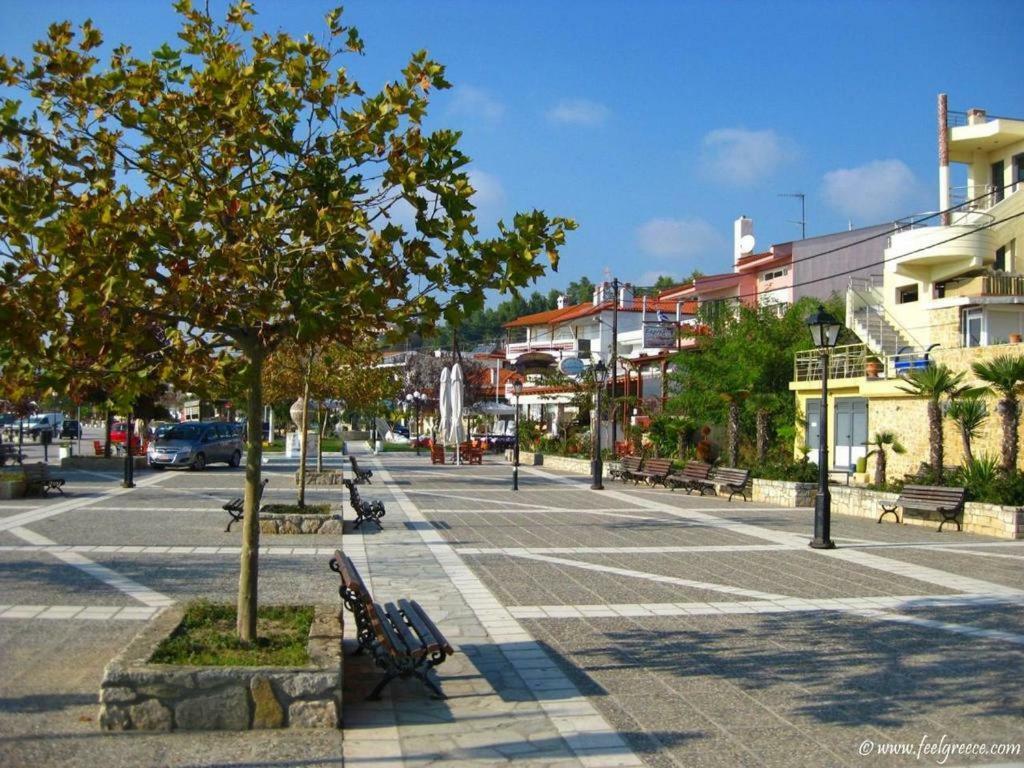 Comfortable Apartment Near The Central Beach Nea Skioni Exteriér fotografie